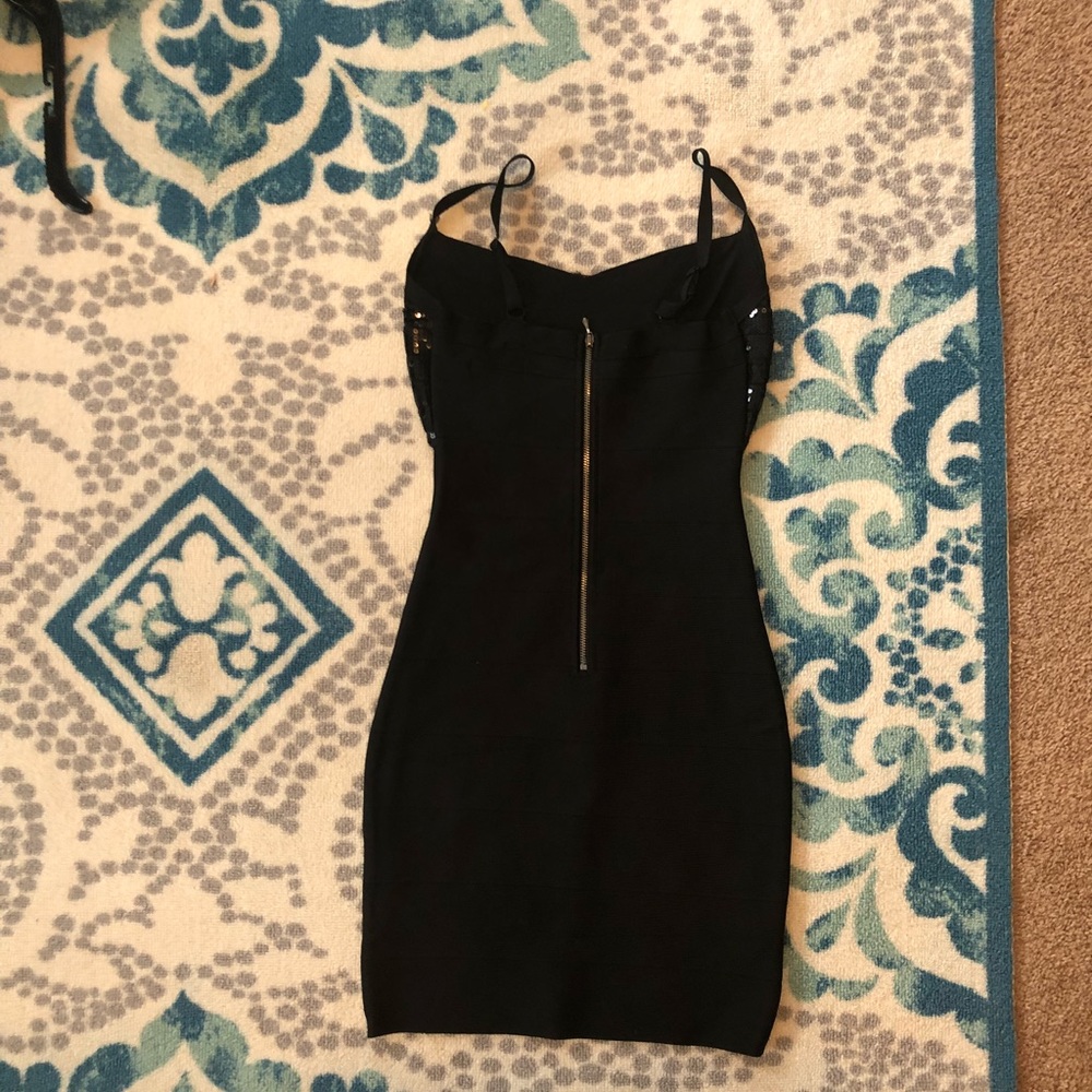 XS Guess bandage dress NWT - Picture 2 of 3